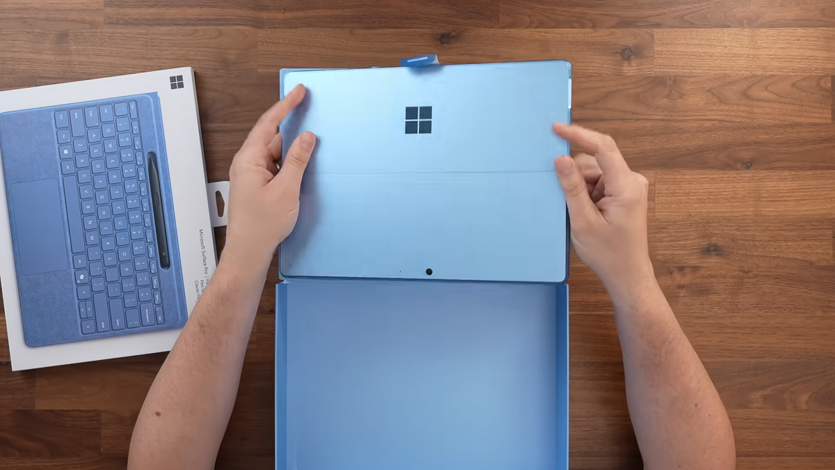 danh gia surface 11 17 Đánh giá Surface Pro 11: Microsoft chưa từng tạo ra một chiếc Surface nào hoàn hảo như thế