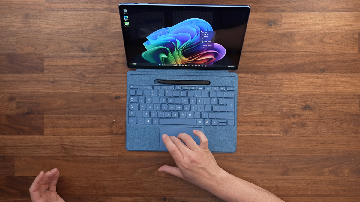 danh gia surface 11 23 Đánh giá Surface Pro 11: Microsoft chưa từng tạo ra một chiếc Surface nào hoàn hảo như thế