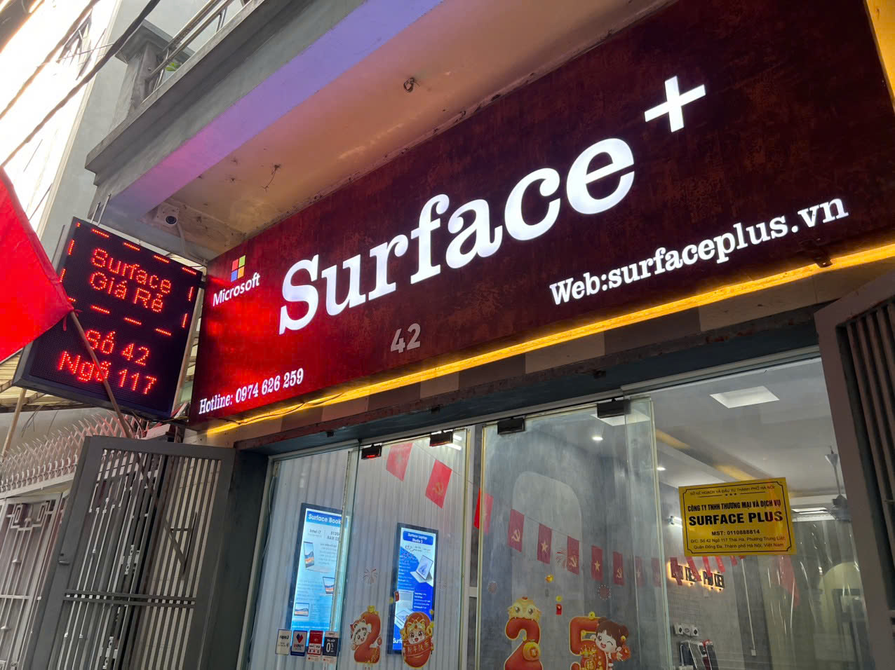 cua hang surface plus 42 ngox 117 thai ha Surface Pro 11 Intel Core Ultra 5 LCD Ram 16GB SSD 512GB (Black, Platinum) - Newseal