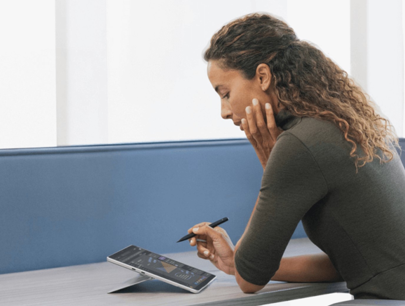 surface pro 11 intel a1 Surface Pro 11 Intel Core Ultra 5 LCD Ram 16GB SSD 512GB (Black, Platinum) - Newseal