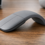 tmp 4ya3sje Đánh giá chuột Surface Arc Mouse: Đẳng cấp thiết kế di động