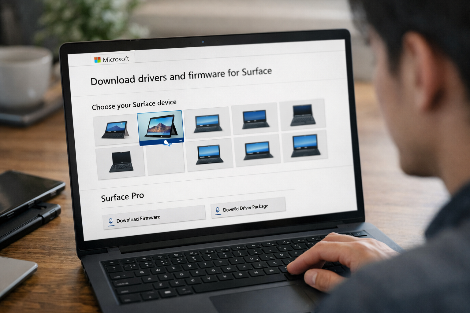 Giao diện trang web tải firmware và driver chính thức từ Microsoft cho Surface Pro